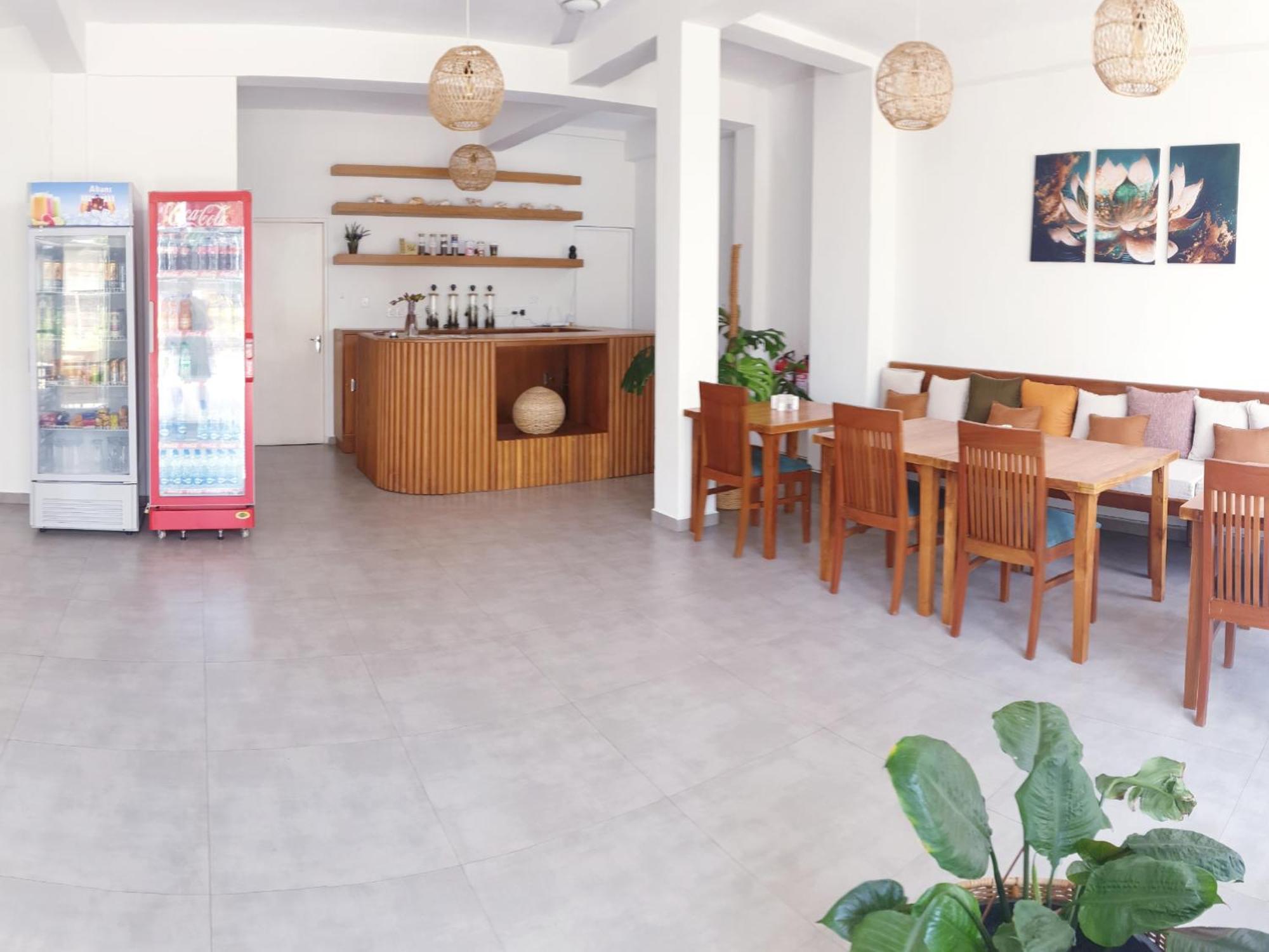 Mountbaylk Hotel Dehiwala-Mount Lavinia Buitenkant foto