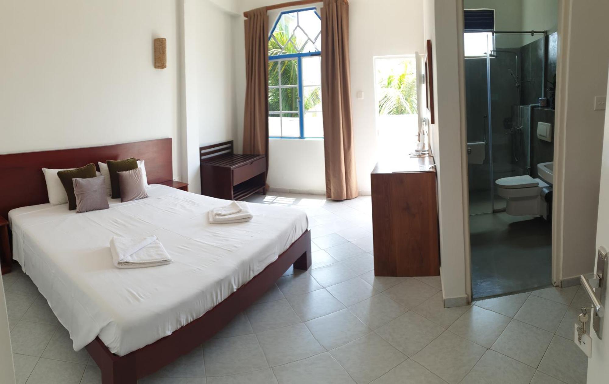 Mountbaylk Hotel Dehiwala-Mount Lavinia Buitenkant foto