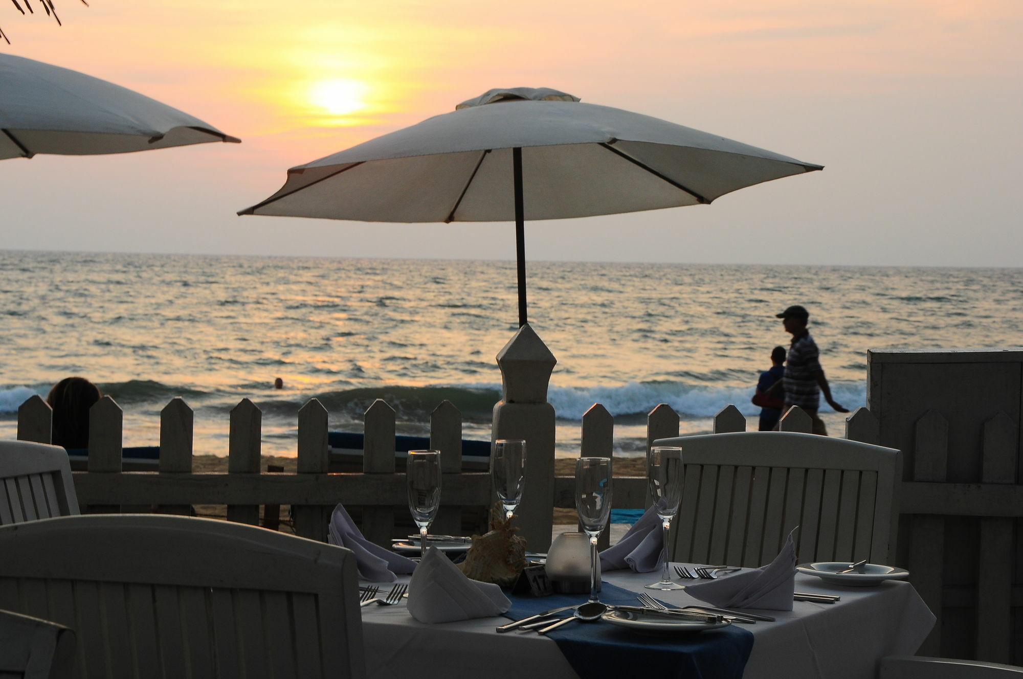 Mountbaylk Hotel Dehiwala-Mount Lavinia Buitenkant foto