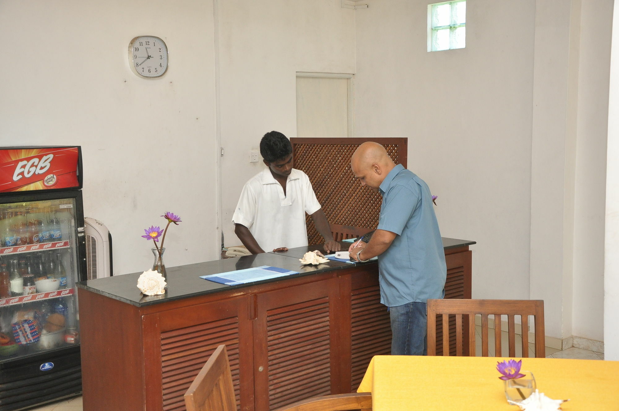 Mountbaylk Hotel Dehiwala-Mount Lavinia Buitenkant foto