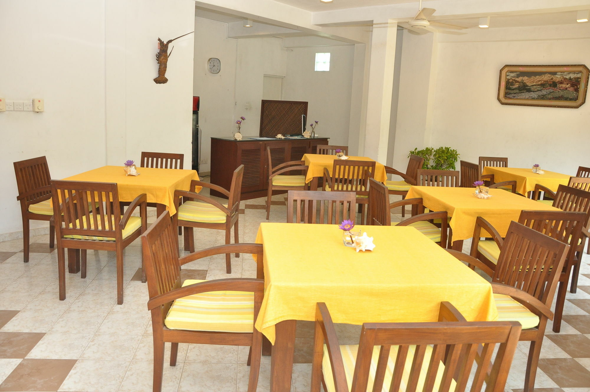 Mountbaylk Hotel Dehiwala-Mount Lavinia Buitenkant foto